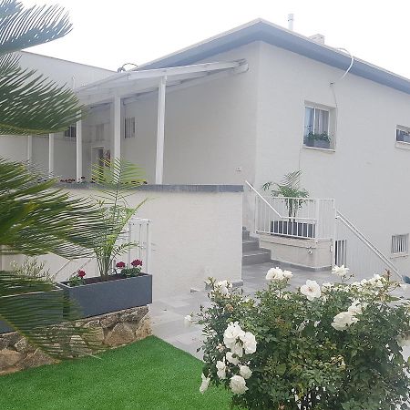 Aparthotel אבני החושן- Avnei Hoshen Nahariya Esterno foto