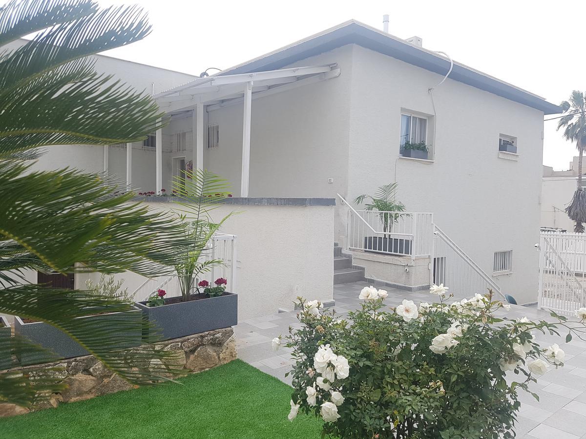 Aparthotel אבני החושן- Avnei Hoshen Nahariya Esterno foto